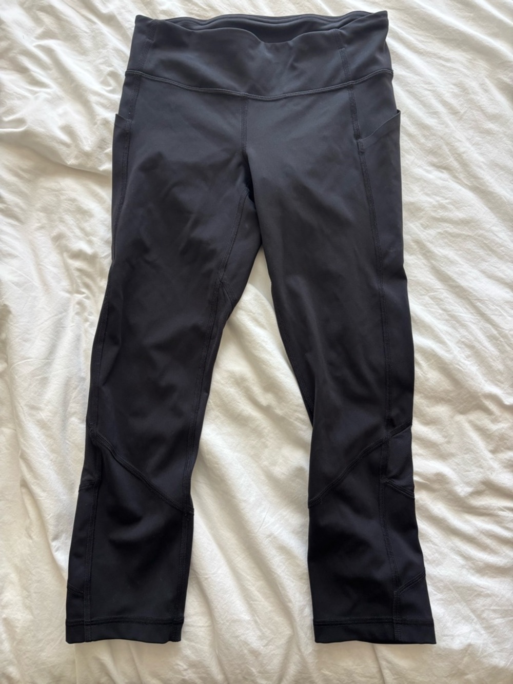 Like New Lululemon Run Inspire Crop Yoga Leggings Mesh Detail Black - Women's 4